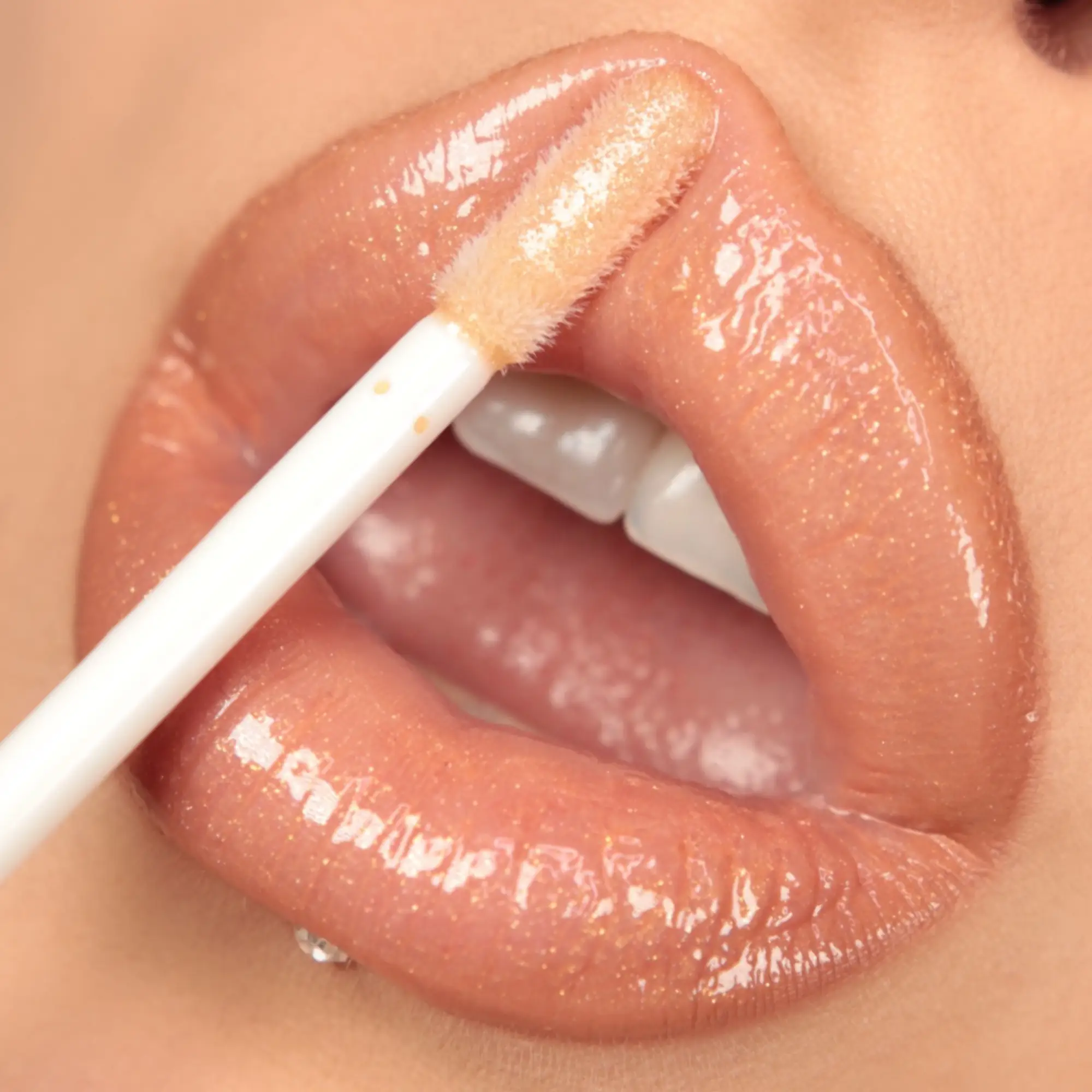 Mrs Glam - Mrs Kisses Lip Gloss - Image 19
