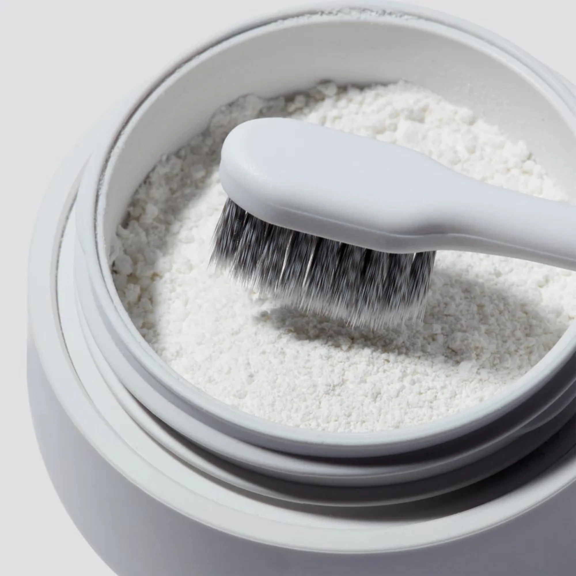 Polished London - Hyaluronic Teeth Whitening Powder - Image 3