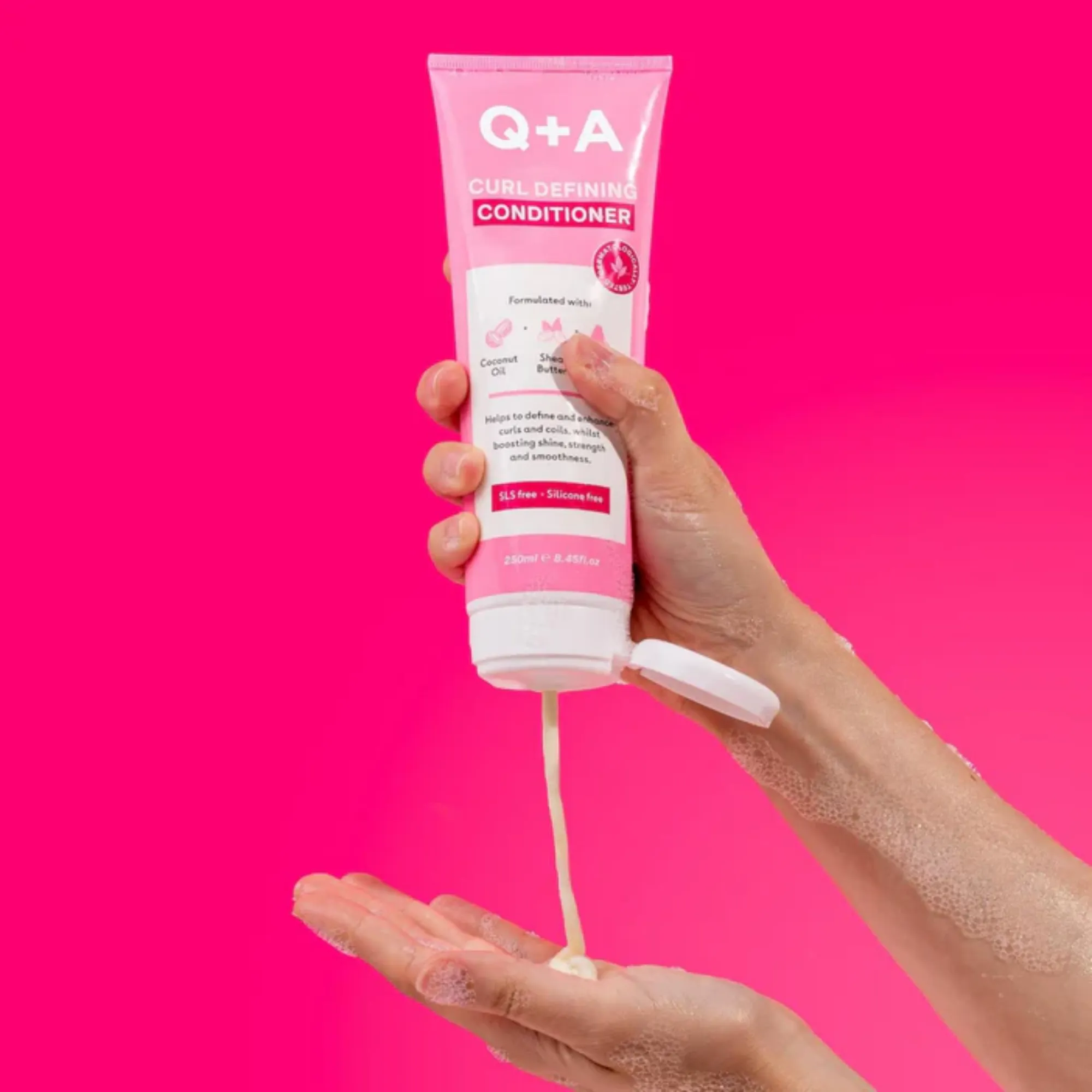 Q+A Curl Defining Conditioner - Image 2