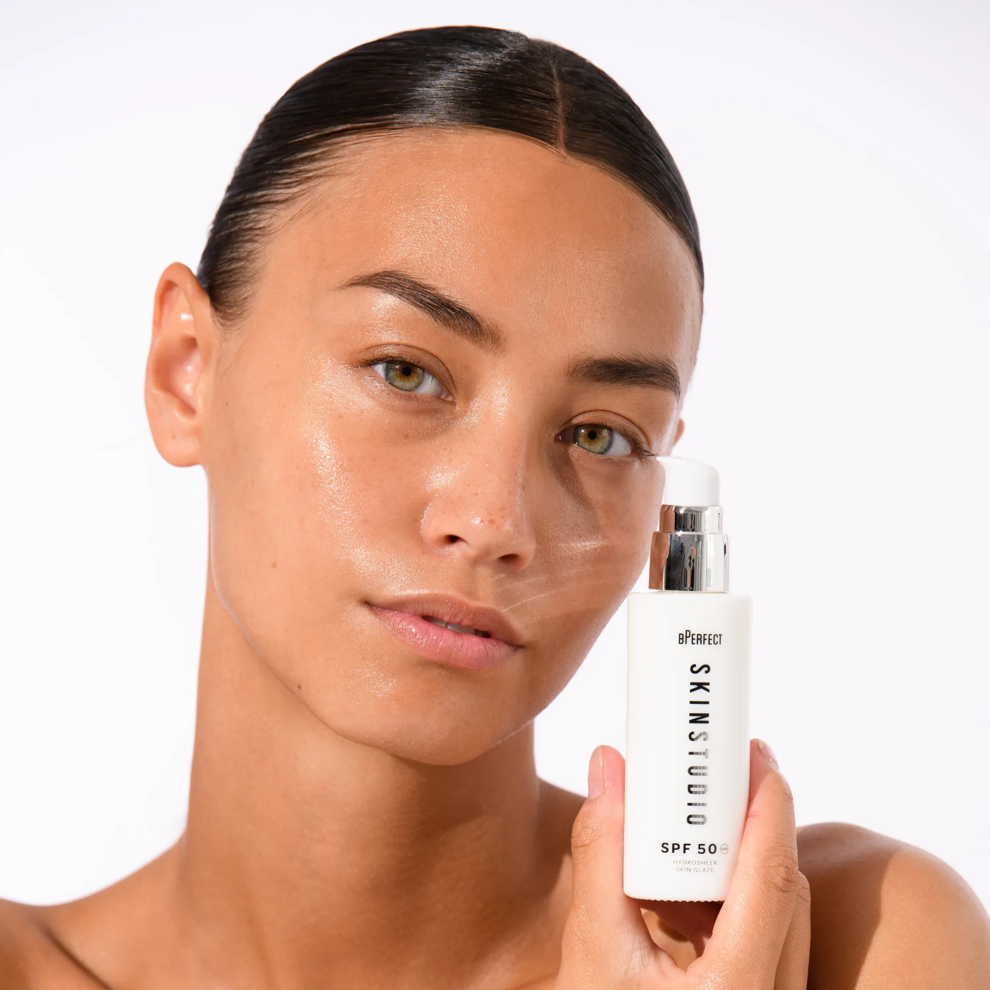 Skin Studio - Hydrosheer Skin Glaze SPF 50 - Image 4
