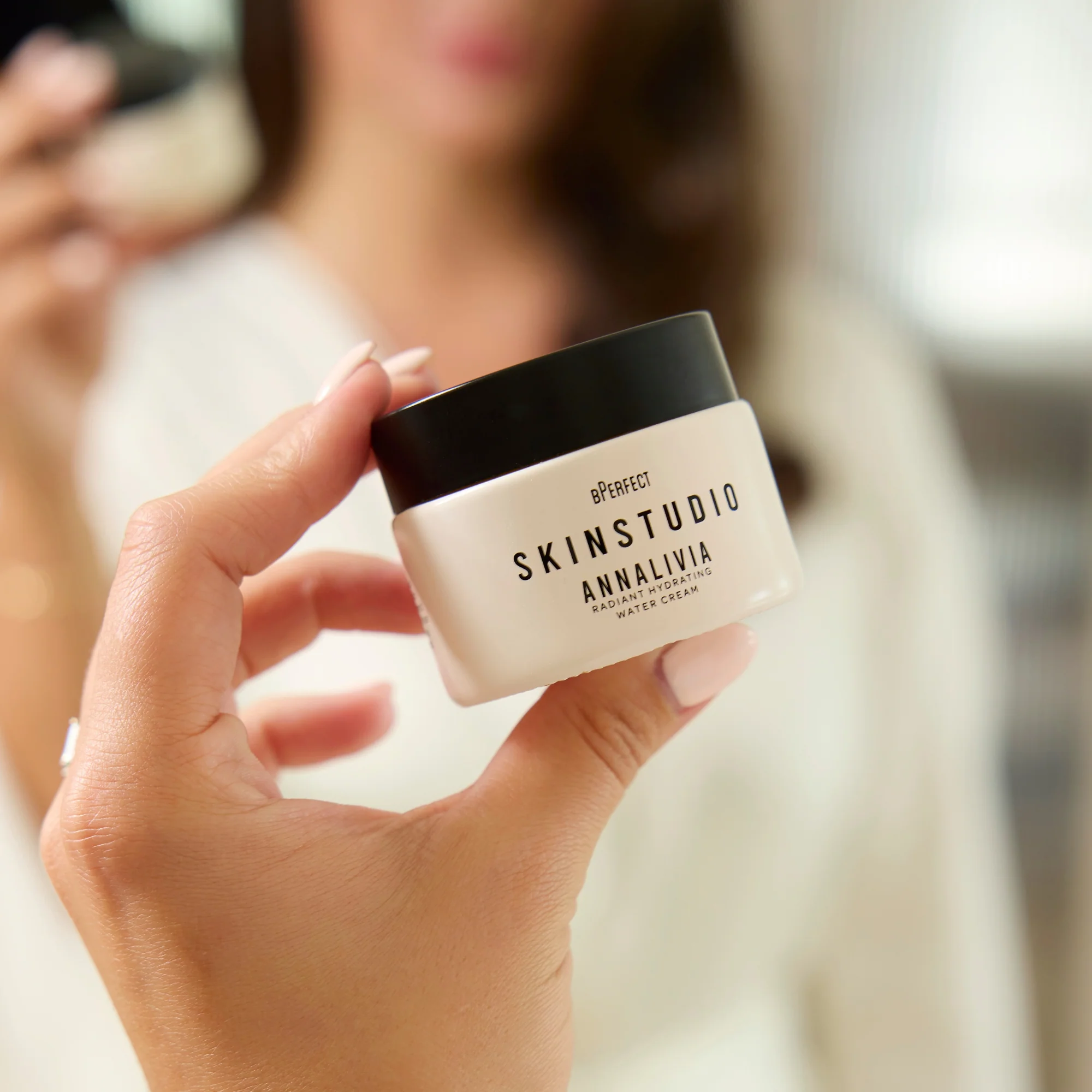 Skin Studio x Annalivia - Radiant Hydrating Water Cream - Image 5